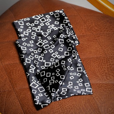 Black with squares scarf - product image