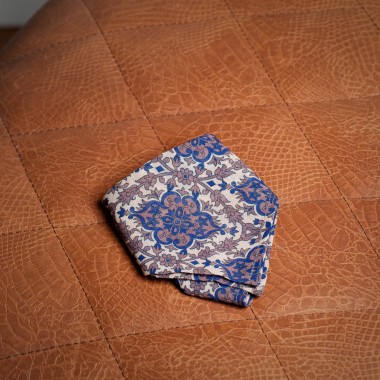 Μπεζ/μπλε λουλουδένιο μαντίλι - product image